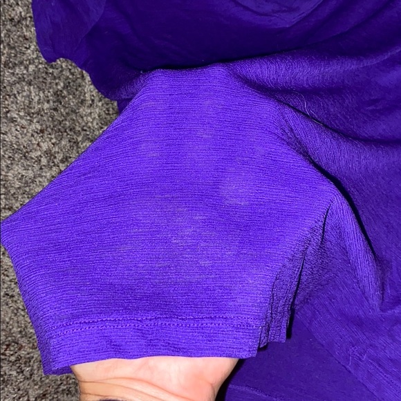 UA Active Shirt - Picture 3 of 3